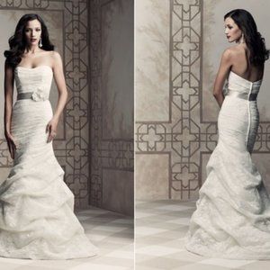 Paloma Blanca Wedding Dress